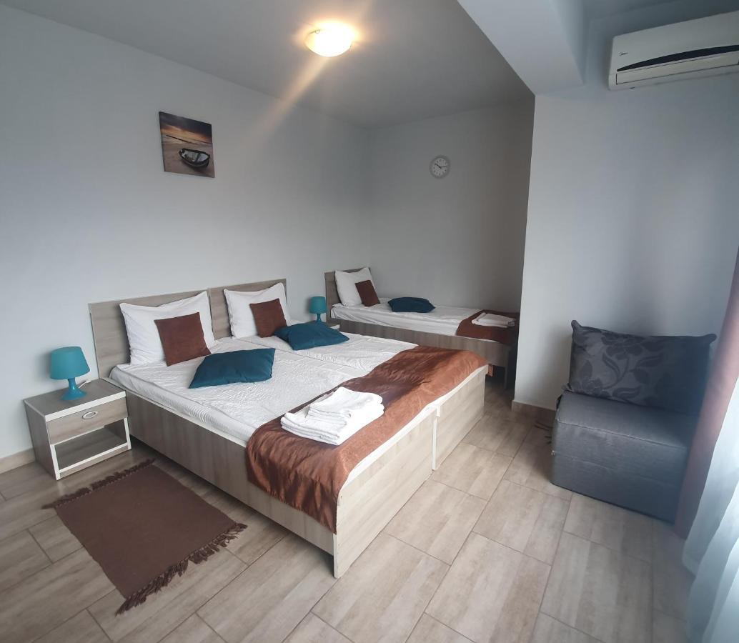 Sunny Family Vila Constanta Hotel Ngoại thất bức ảnh